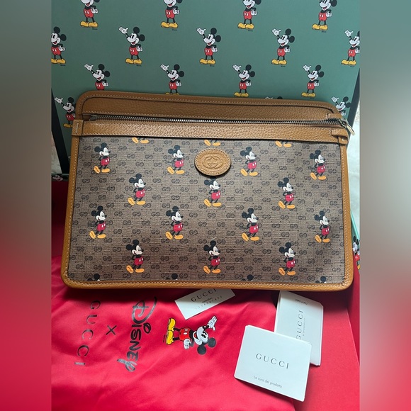 New Gucci X Disney GG Canvas Mickey Mouse Pouch Clutch Bag - Picture 8 of 16